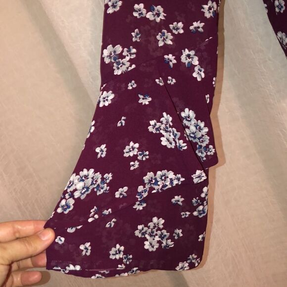 Aeropostale L Burgundy White Gray Blue Floral Baby Doll Long Bell Sleeve Blouse - Picture 10 of 16